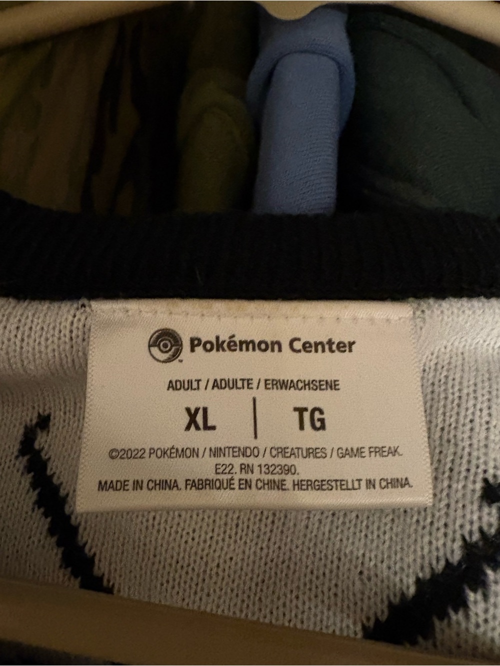 Black & White Gengar Knit Sweater - Pokémon - Picture 3 of 3
